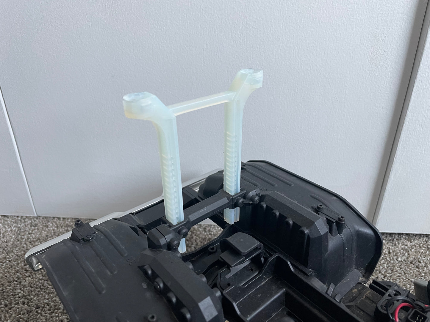 Clipless Body Mounts (Locking System) - For Traxxas TRX4/TRX6 Crawlers