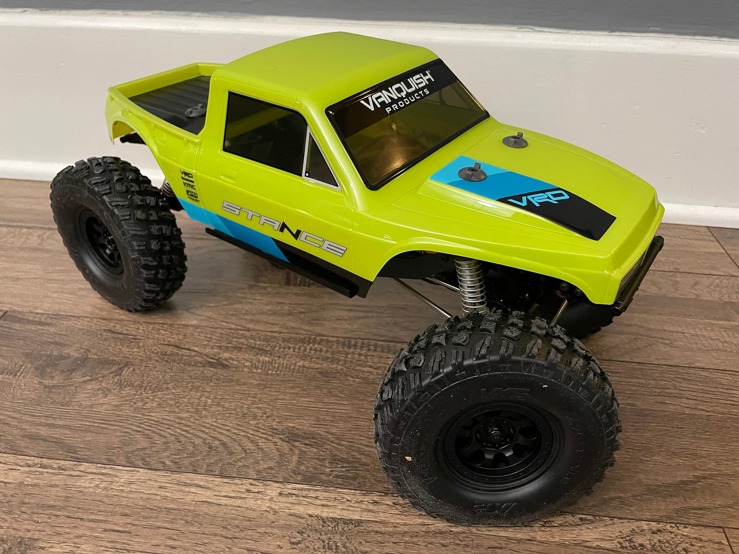 V2 Clipless Body Mounts for Vanquish VRD Stance