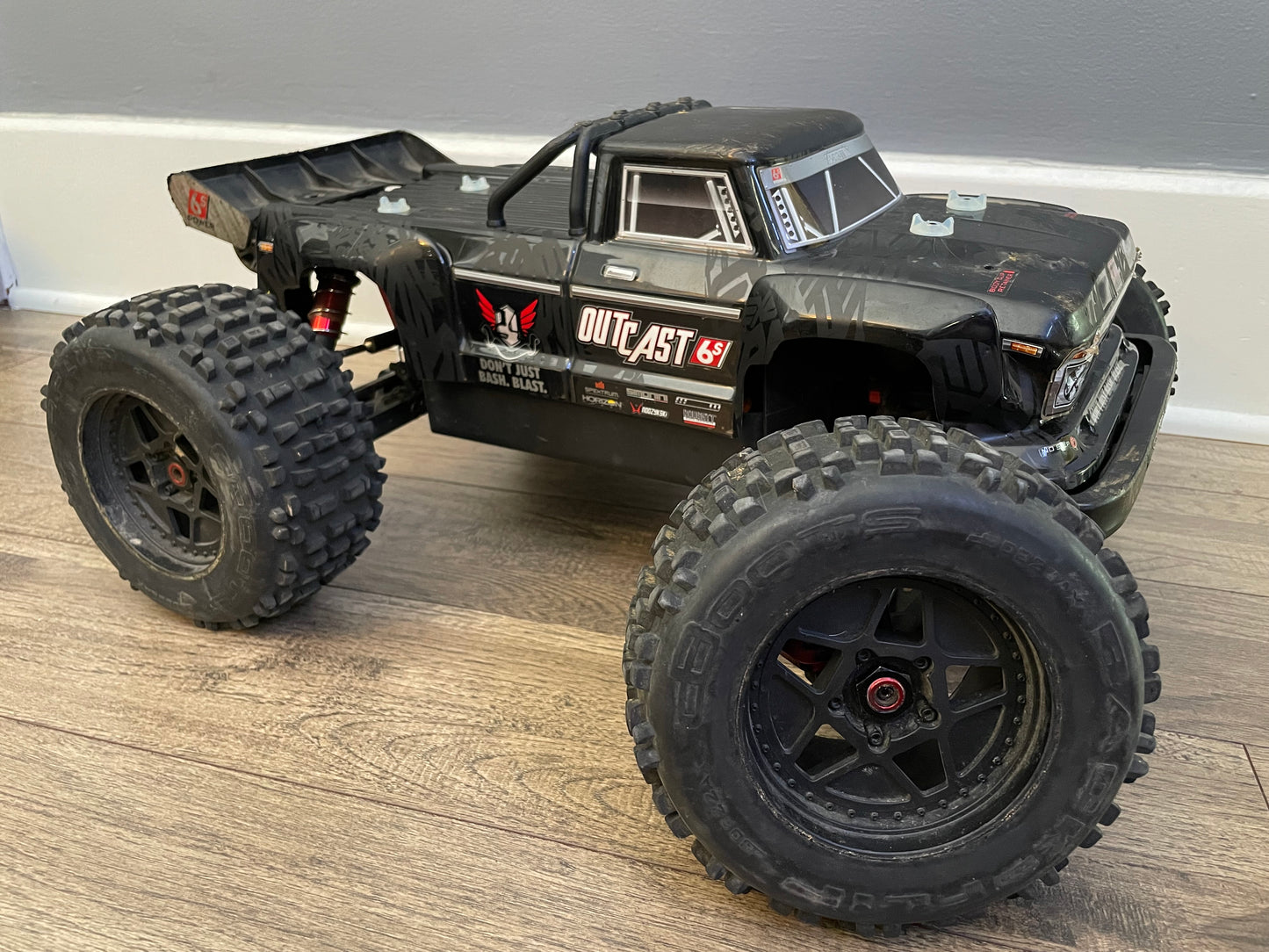 Clipless Body Mounts for Arrma Outcast/Notorious 6S