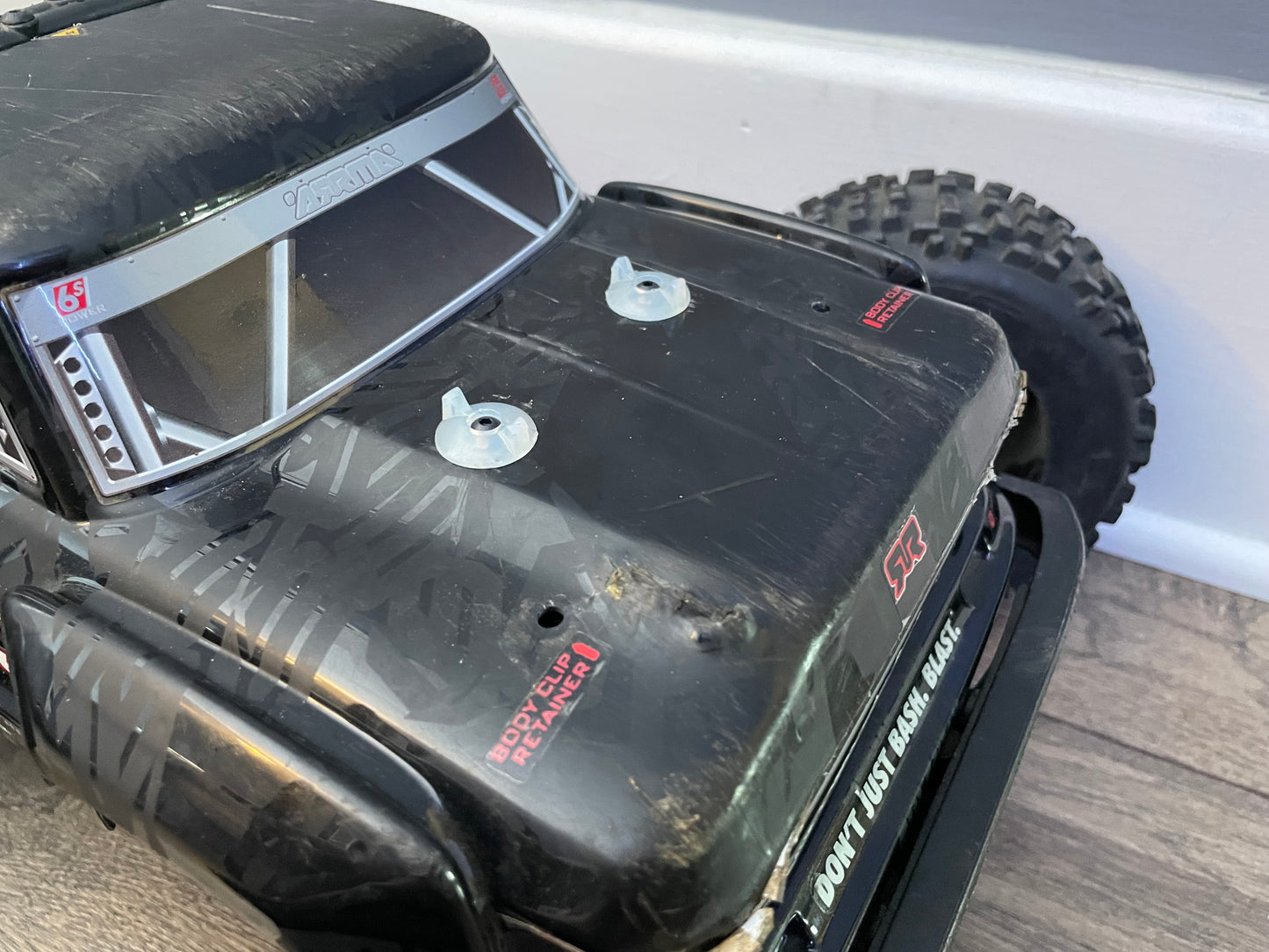 Clipless Body Mounts for Arrma Outcast/Notorious 6S