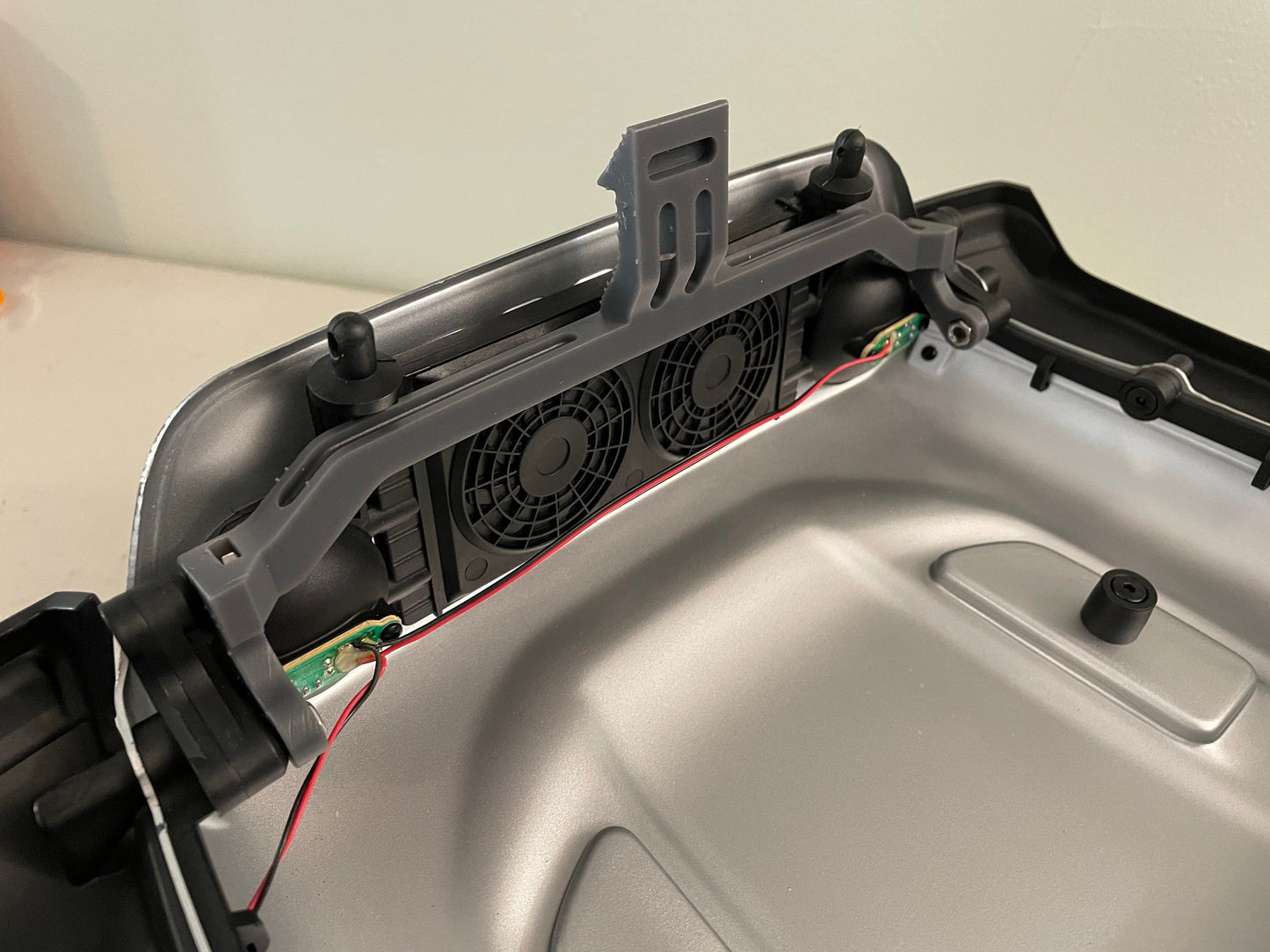 Clipless Body Latch System for SCX6 Jeep