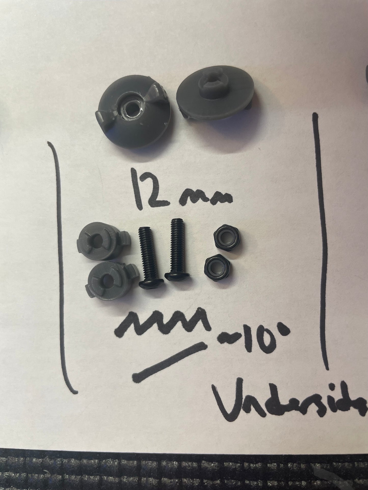 Universal/TT-02 Clipless Body Mounts Kit