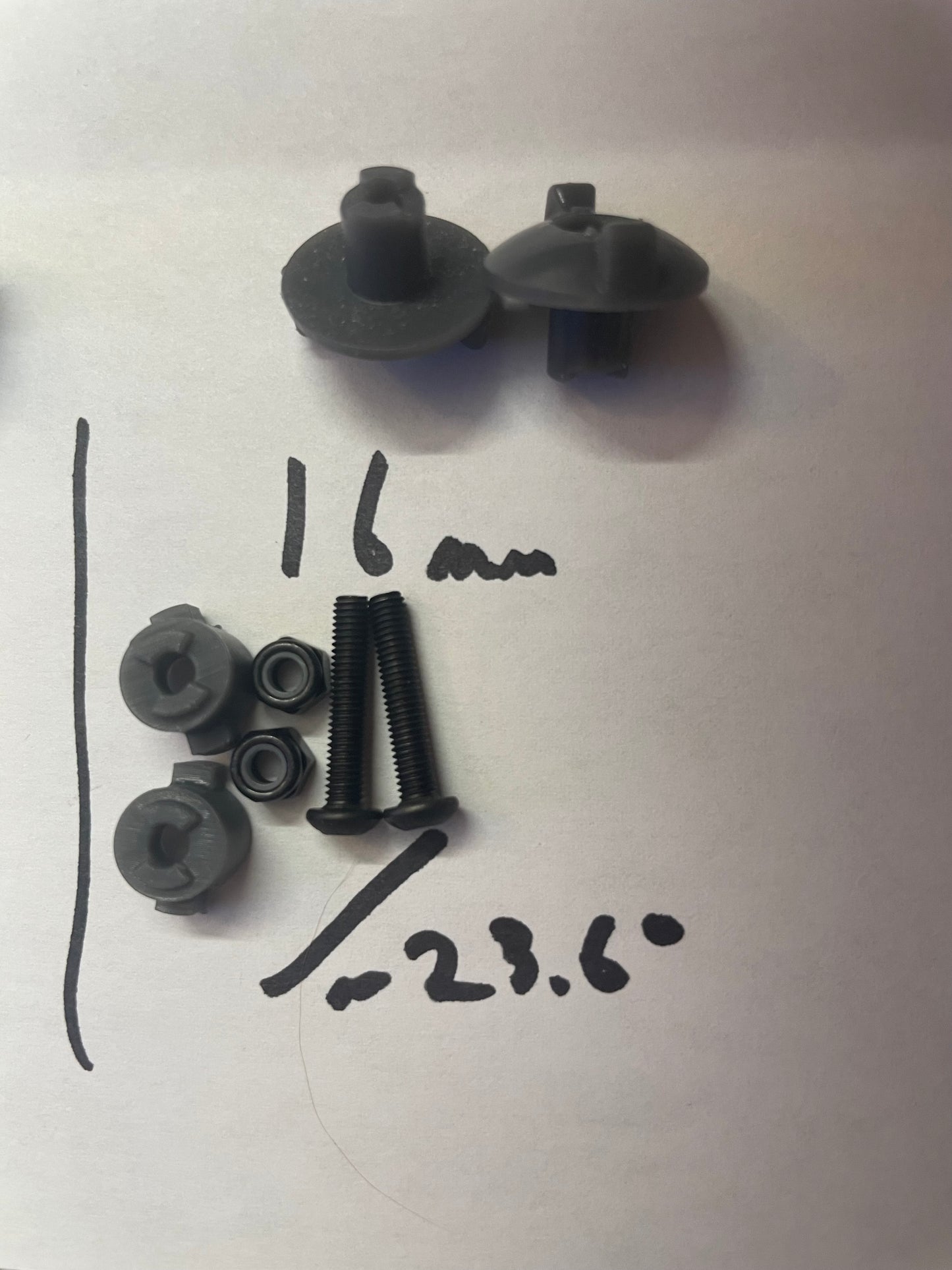 Universal/TT-02 Clipless Body Mounts Kit