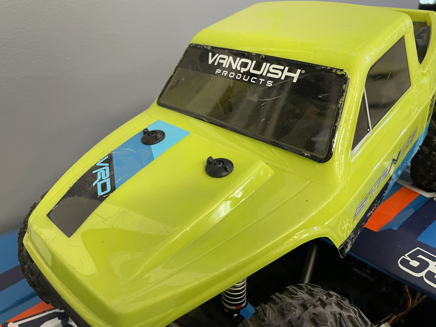 V3 Clipless Body Mounts for Vanquish VRD Stance/Carbon